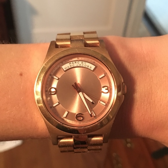 Rose Gold Marc by Marc Jacobs watch - Picture 3 of 3